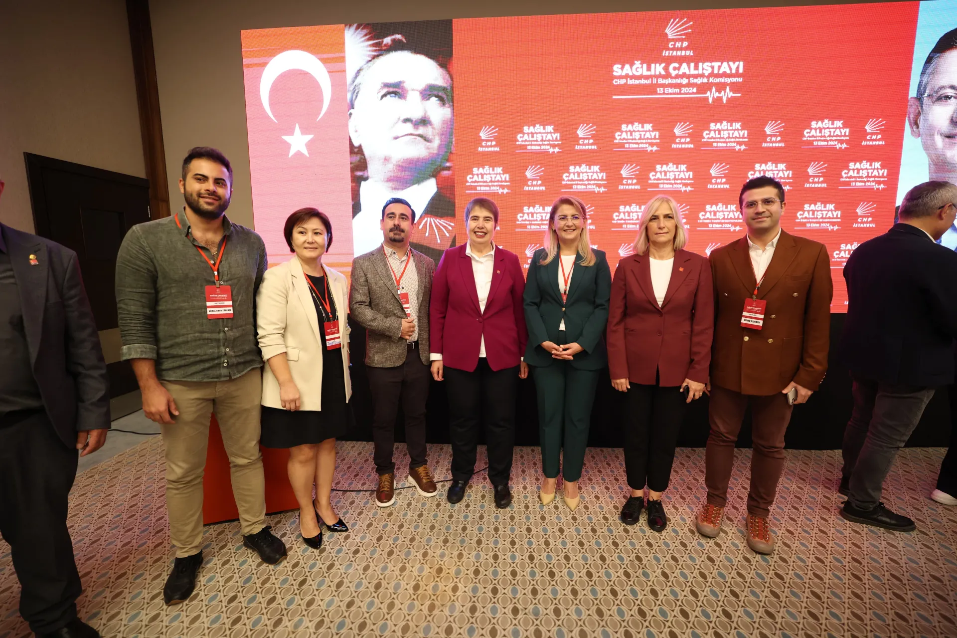 BAŞKAN OVALIOĞLU SAĞLIK ÇALIŞTAYINDA KONUŞTU: “İNSANDAN VE YAŞAMDAN YANA TUTUMUMUZU KARARLILIKLA SÜRDÜRECEĞİZ”